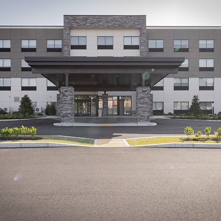 Holiday Inn Express & Suites - Boston South - Randolph, An Ihg Hotel Exterior photo